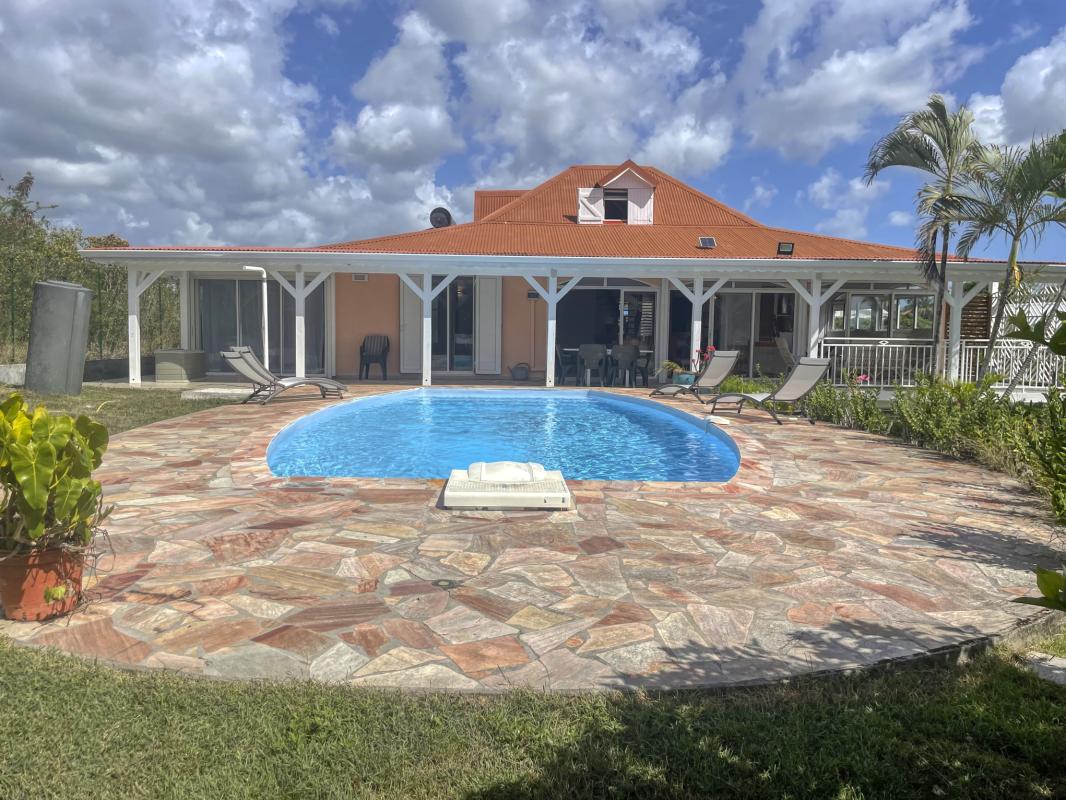 6.Location villa piscine sainte anne guadeloupe_Vue d'ensemble